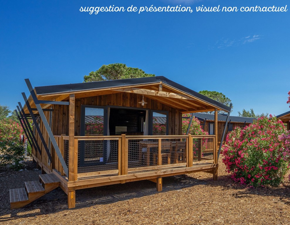 Lodge VIP Premium 34m² – vue sur lac (2 chambres) + TV + draps + serviettes + terrasse couverte 11m²